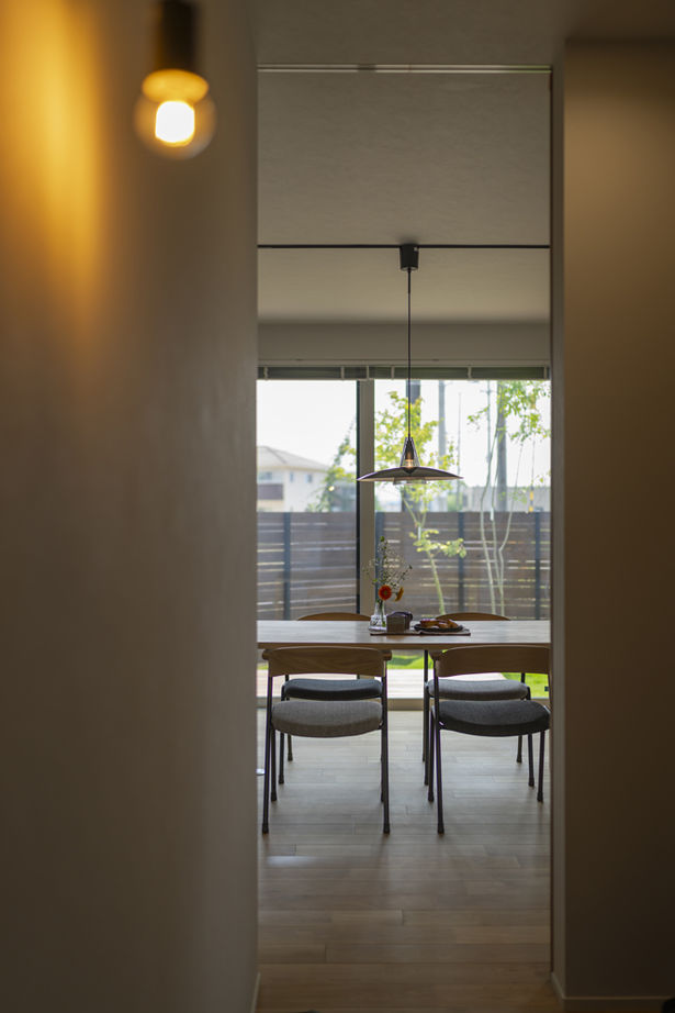 コラボハウス一級建築士事務所 2000万円台｜間取図｜平屋感覚｜真っ直ぐな生活動線で暮らしやすい、老後は階段の上り下りがない平屋風の家の建築実例画像10