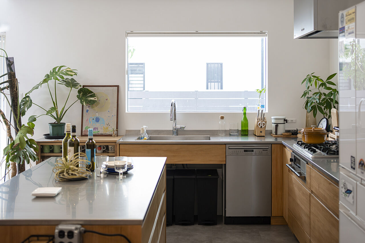 コラボハウス一級建築士事務所 3000万円台｜和泉市｜間取り図｜子ども達も観葉植物もごきげん。光が降り注ぐ土間リビングのある家の建築実例画像5