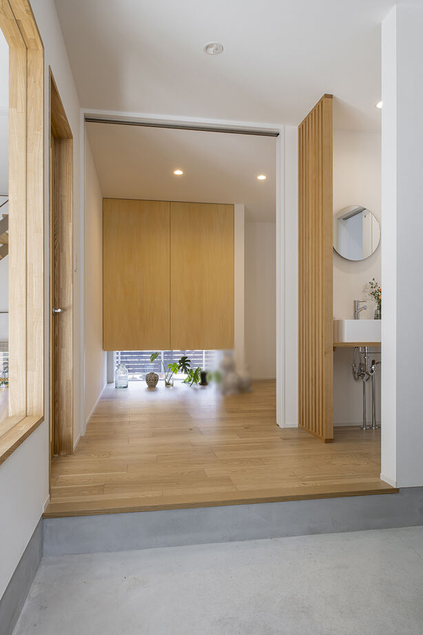 コラボハウス一級建築士事務所 3000万円台｜和泉市｜間取り図｜子ども達も観葉植物もごきげん。光が降り注ぐ土間リビングのある家の建築実例画像9