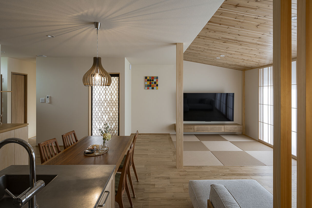 コラボハウス一級建築士事務所 3000万円台｜岸和田市｜30坪台｜間取り図｜リビングが真ん中。家族がつながる平屋の暮らしの建築実例画像6