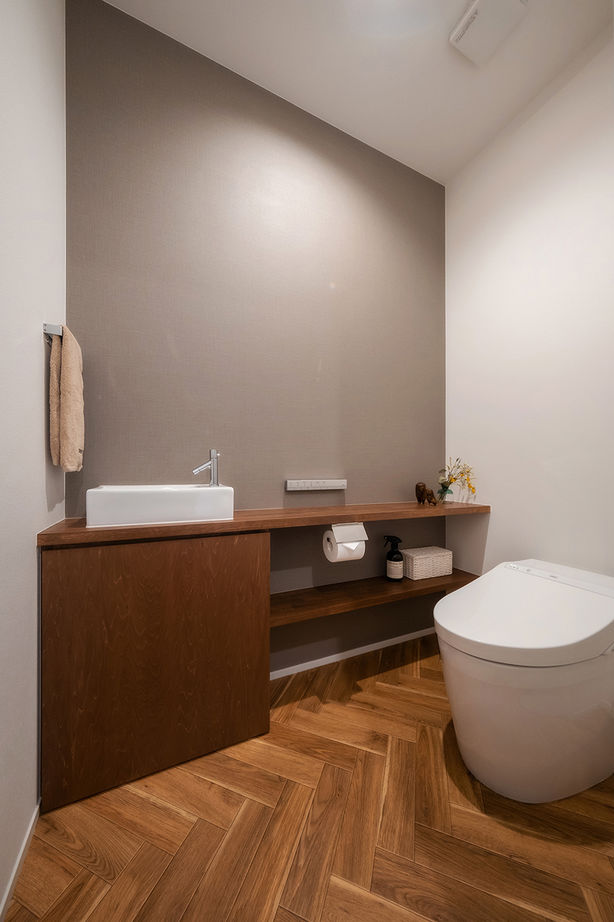 コラボハウス一級建築士事務所 【2000万円台／約34坪／間取り図有】緑とウッドデッキのあるお庭を楽しむ平屋／ロフトの建築実例画像9