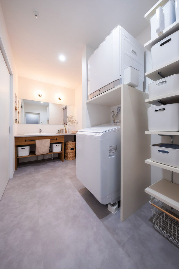 コラボハウス一級建築士事務所 【2000万円台／約34坪／間取り図有】緑とウッドデッキのあるお庭を楽しむ平屋／ロフトの建築実例画像10