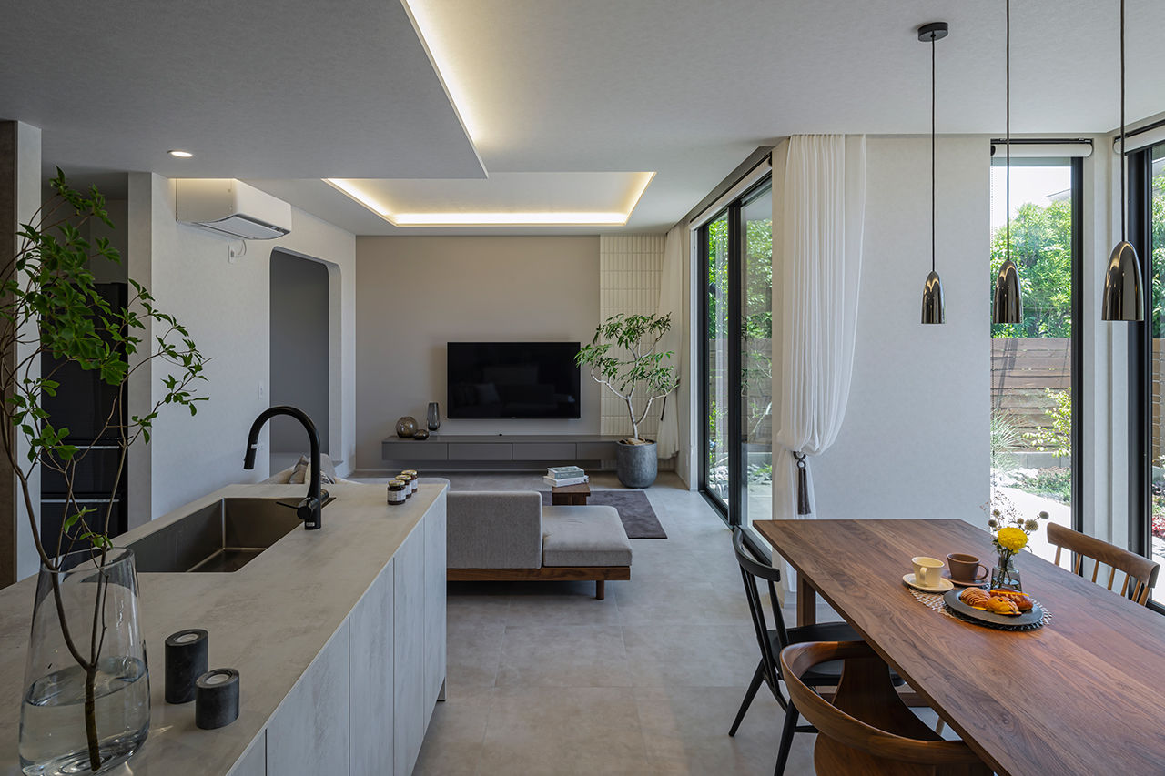 コラボハウス一級建築士事務所 【3000万円台／約39坪／間取り図有】洗練されたホテルライクな家／24.5畳の広々LDK！の建築実例画像2