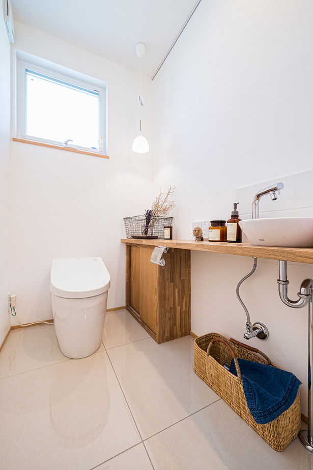 コラボハウス一級建築士事務所 【2000万円台／約32坪／間取り図有】大黒柱のある和モダンな家／ウッドデッキ／スケルトン階段の建築実例画像7