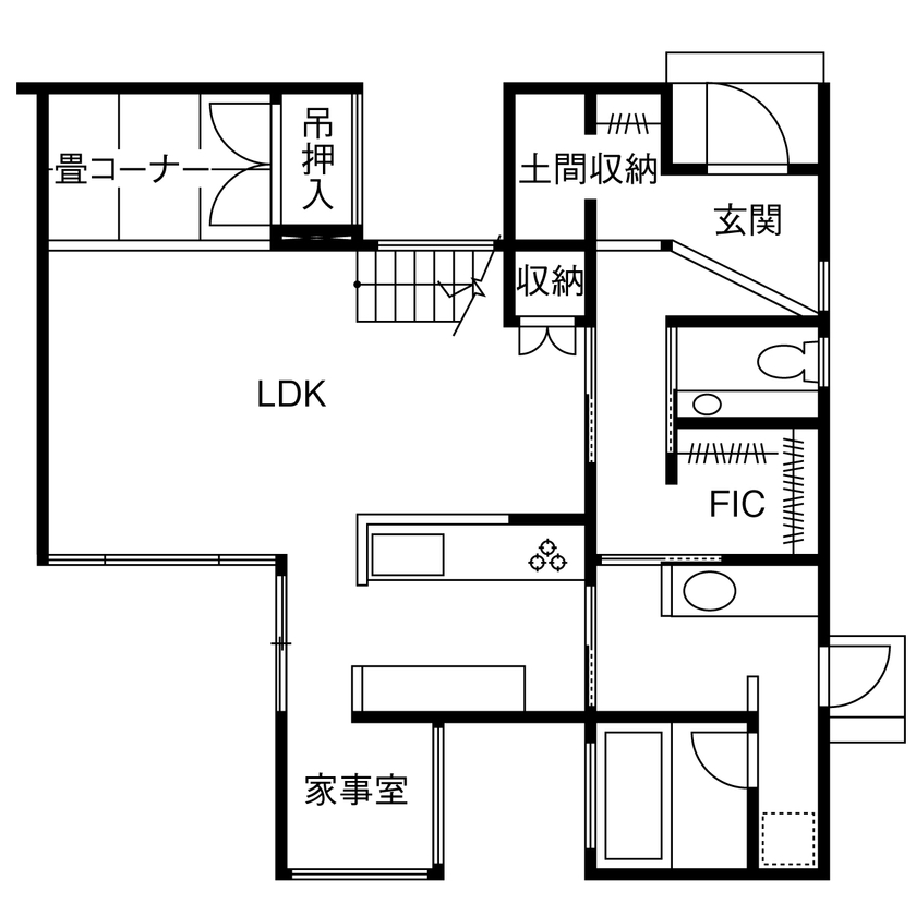 コラボハウス一級建築士事務所 【2000万円台／約30坪／間取り図有】中庭で四季を感じるグレージュの家の間取り図（4LDK+畳コーナー+FIC）1階