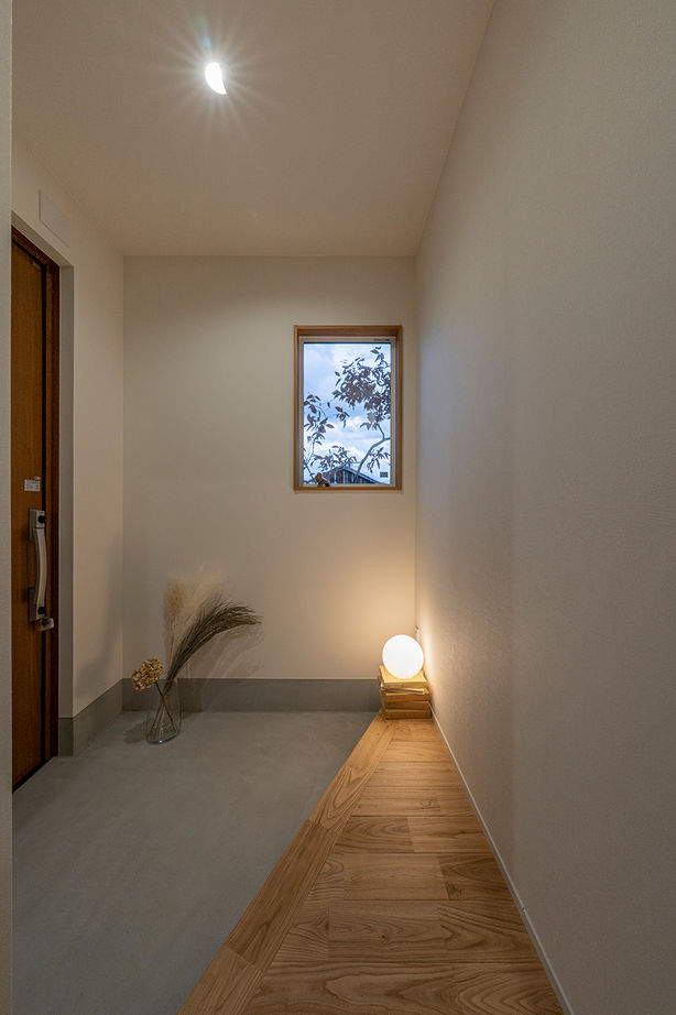 コラボハウス一級建築士事務所 【2000万円台／約30坪／間取り図有】中庭で四季を感じるグレージュの家の建築実例画像10