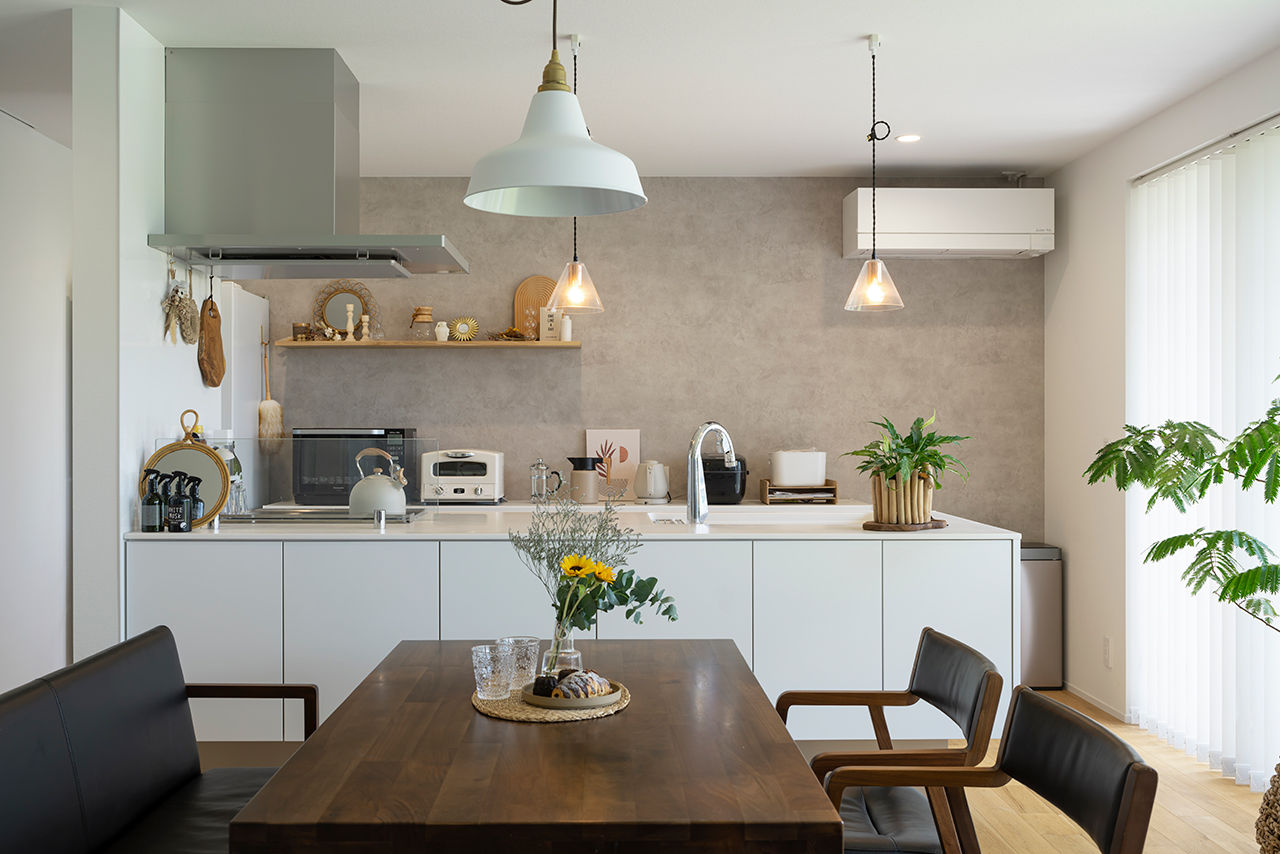 コラボハウス一級建築士事務所 【2000万円台／約32坪／間取り図有】勾配天井のLDK／洗濯物がたくさん干せる洗面脱衣室／平屋の建築実例画像3