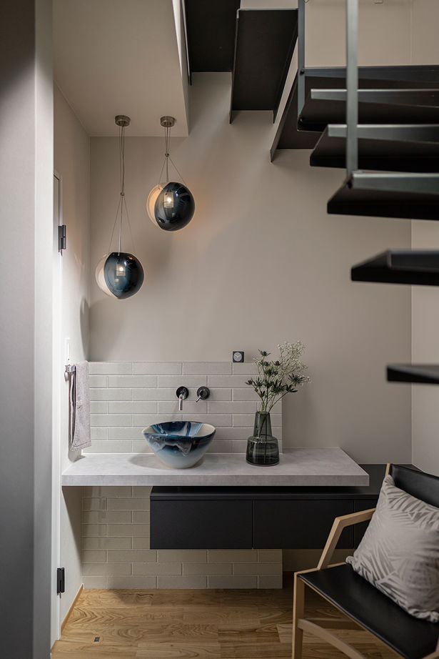 コラボハウス一級建築士事務所 【約36坪】ビルトインガレージのある2階LDK／螺旋階段の建築実例画像5