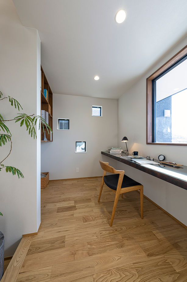 コラボハウス一級建築士事務所 【約36坪】ビルトインガレージのある2階LDK／螺旋階段の建築実例画像9