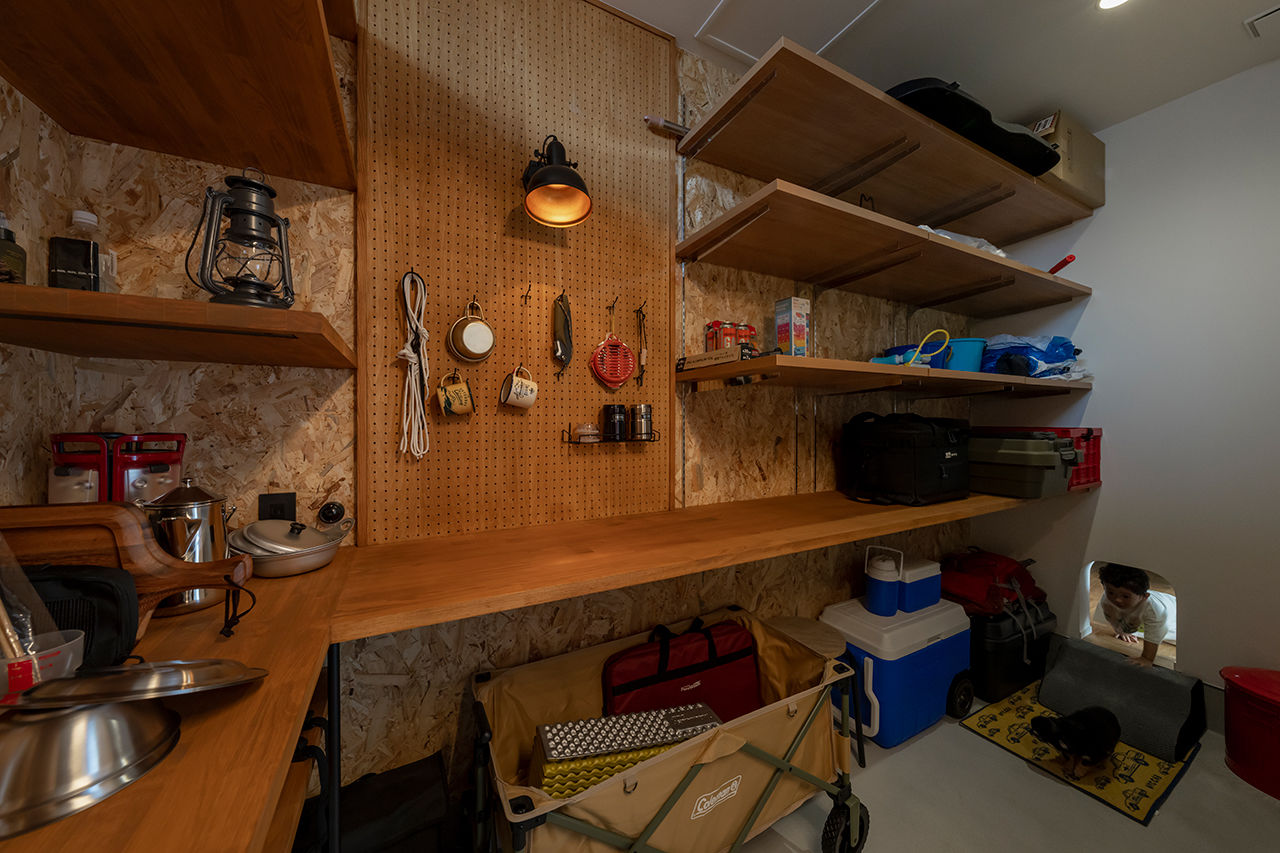 コラボハウス一級建築士事務所 【約51坪／間取り図有】タイルテラスをコの字型にゆったり囲んだ4LDKの間取りの建築実例画像5