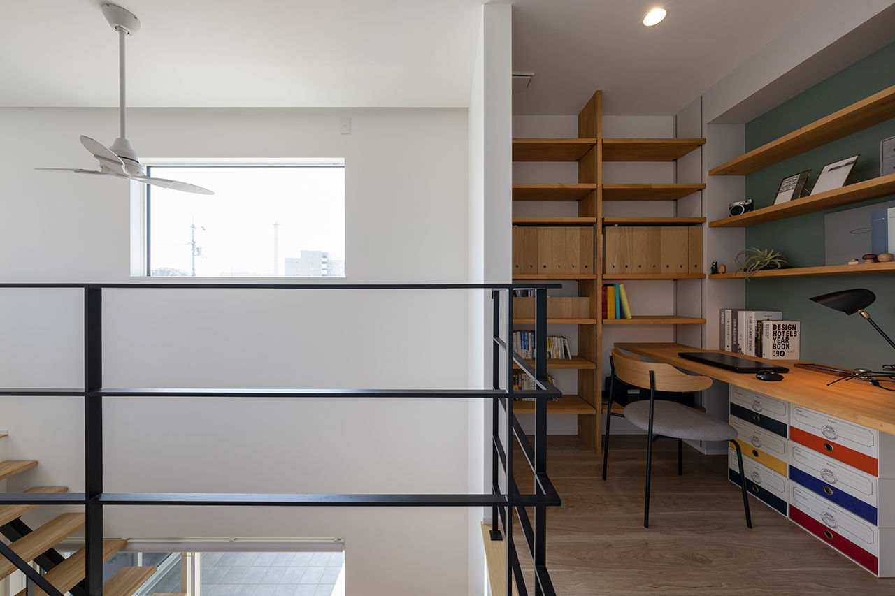 コラボハウス一級建築士事務所 【約51坪／間取り図有】タイルテラスをコの字型にゆったり囲んだ4LDKの間取りの建築実例画像8