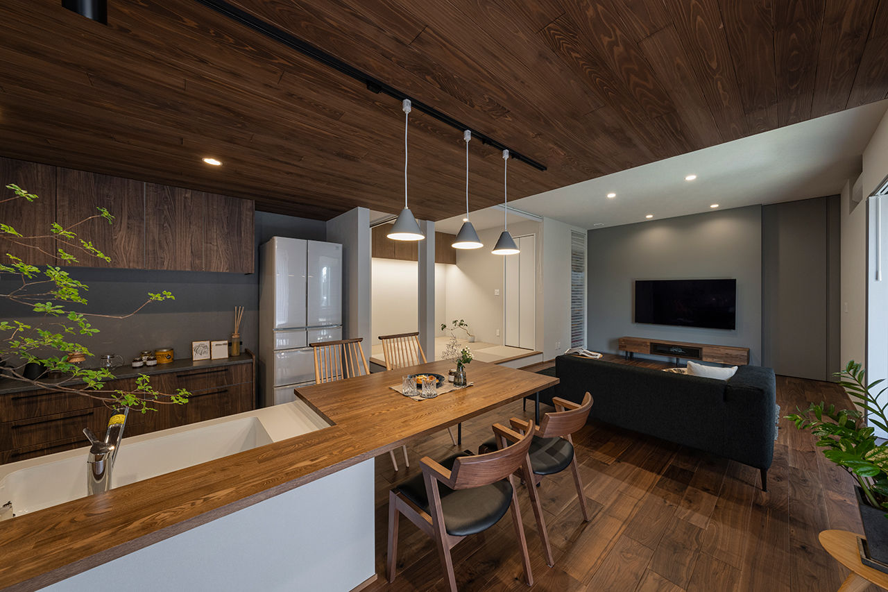 コラボハウス一級建築士事務所 【2000万円台／約31坪／間取り図有】アウトドアリビングがある平屋の建築実例画像2