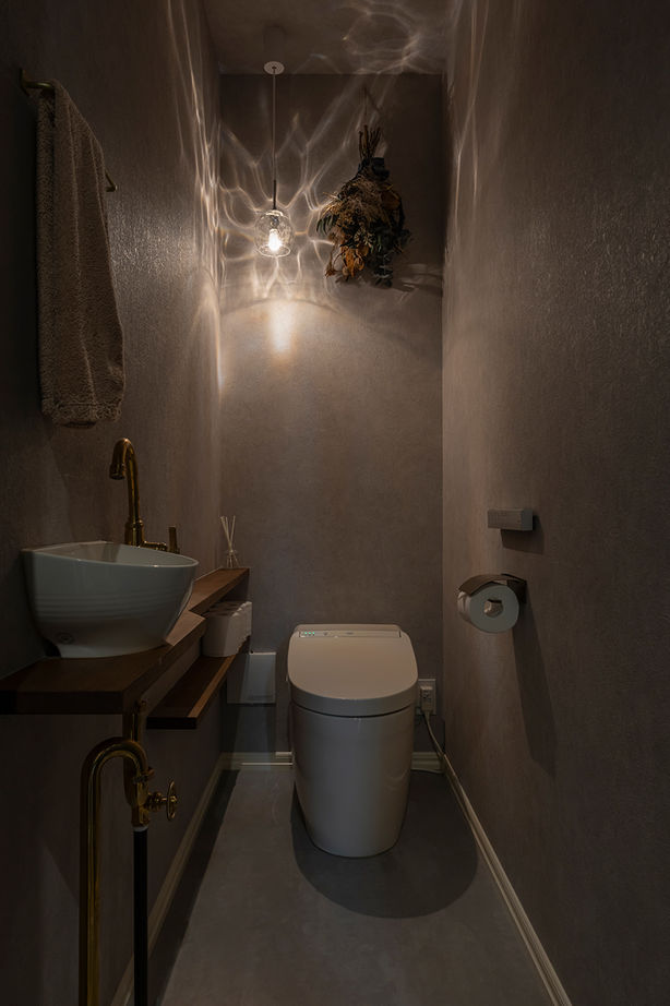 コラボハウス一級建築士事務所 【3000万円台／37坪／間取り図有】木製モールディングで彩った壁にインテリアが映える家の建築実例画像9