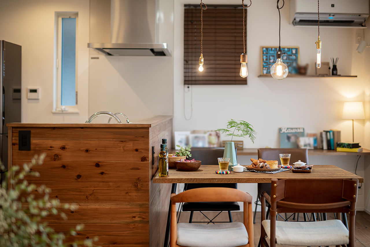 コラボハウス一級建築士事務所 【約29坪／明るいリビング】約29坪でも広くて快適！三角が連続する家／便利な家事動線／収納広々の建築実例画像4