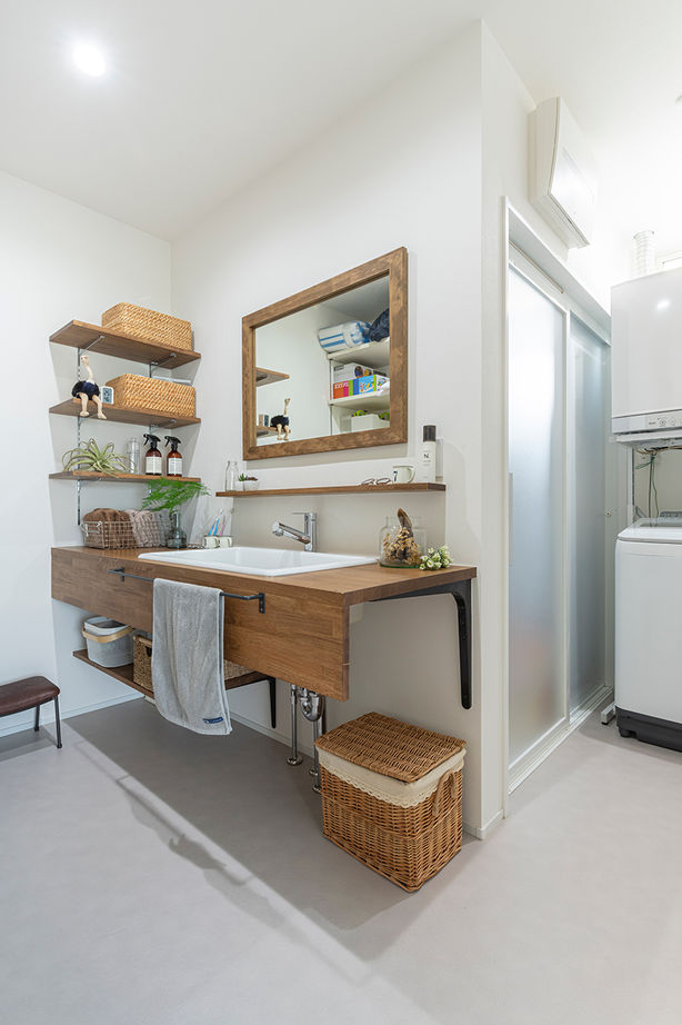 コラボハウス一級建築士事務所 【約29坪／明るいリビング】約29坪でも広くて快適！三角が連続する家／便利な家事動線／収納広々の建築実例画像6