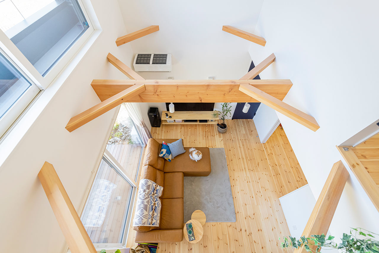 コラボハウス一級建築士事務所 【36坪／愛犬にやさしい床材】お庭キャンプが楽しめる吹き抜けリビングの家の建築実例画像7