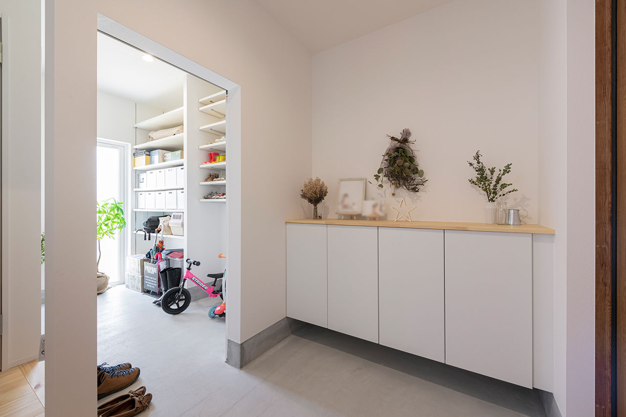 コラボハウス一級建築士事務所 【36坪／愛犬にやさしい床材】お庭キャンプが楽しめる吹き抜けリビングの家の建築実例画像8