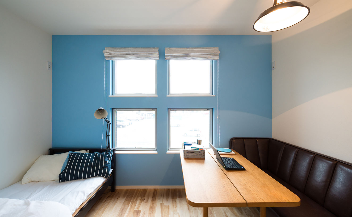 コラボハウス一級建築士事務所 1000万円台｜間取り図｜狭小地｜隣家が迫る21坪の小さな敷地で開放感いっぱいに暮らす、スキップフロアの家の建築実例画像10