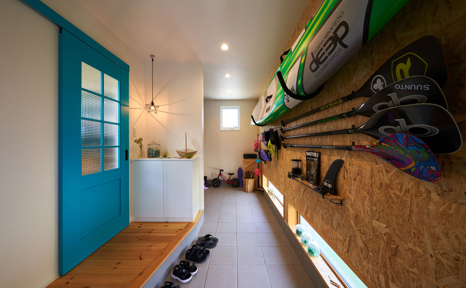 コラボハウス一級建築士事務所 2000万円台｜間取り図｜土地探し｜SUPボードが出迎える土間がある、マリンテイストの家の建築実例画像3