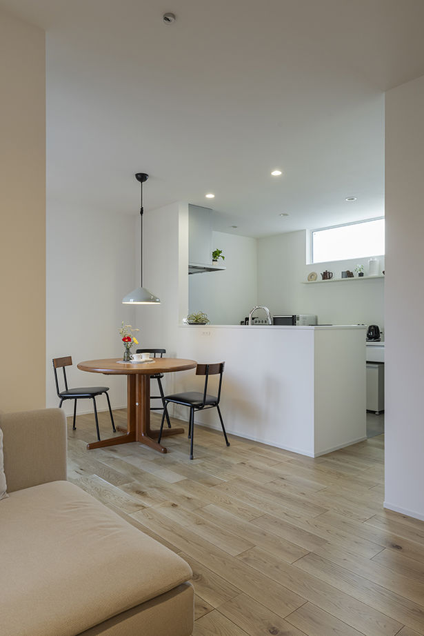 コラボハウス一級建築士事務所 2000万円台｜和泉市｜無機質｜間取り図｜お気に入りの家具やインテリアが映える「余白」のある家の建築実例画像4