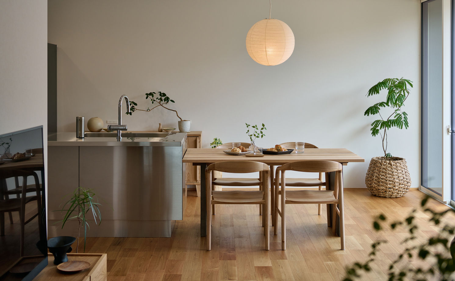 コラボハウス一級建築士事務所 2000万円台｜間取り図｜ZEH｜平屋で楽しむシンプルライフ。ムダを削ぎ落とし、好きなモノだけに囲まれる家の建築実例画像2