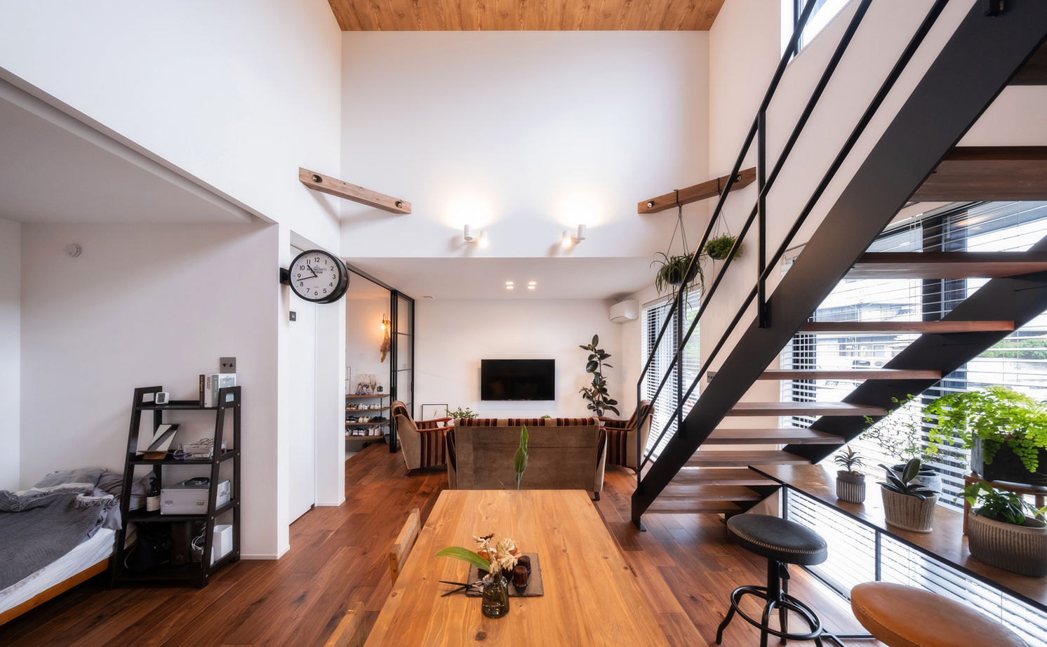 コラボハウス一級建築士事務所 2000万円台｜間取り図｜平屋風｜ワクワクが詰まった宝箱。コンテナハウスみたいな無骨でカッコイイ家の建築実例画像4