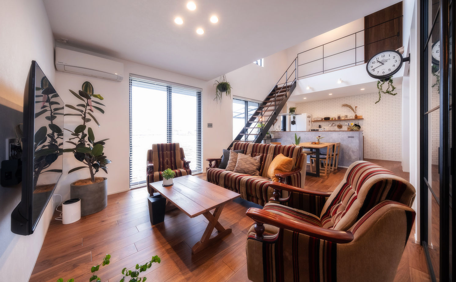 コラボハウス一級建築士事務所 2000万円台｜間取り図｜平屋風｜ワクワクが詰まった宝箱。コンテナハウスみたいな無骨でカッコイイ家の建築実例画像7