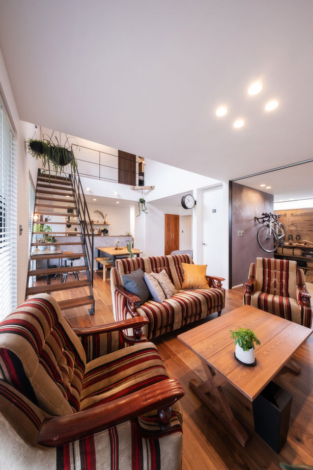 コラボハウス一級建築士事務所 2000万円台｜間取り図｜平屋風｜ワクワクが詰まった宝箱。コンテナハウスみたいな無骨でカッコイイ家の建築実例画像10