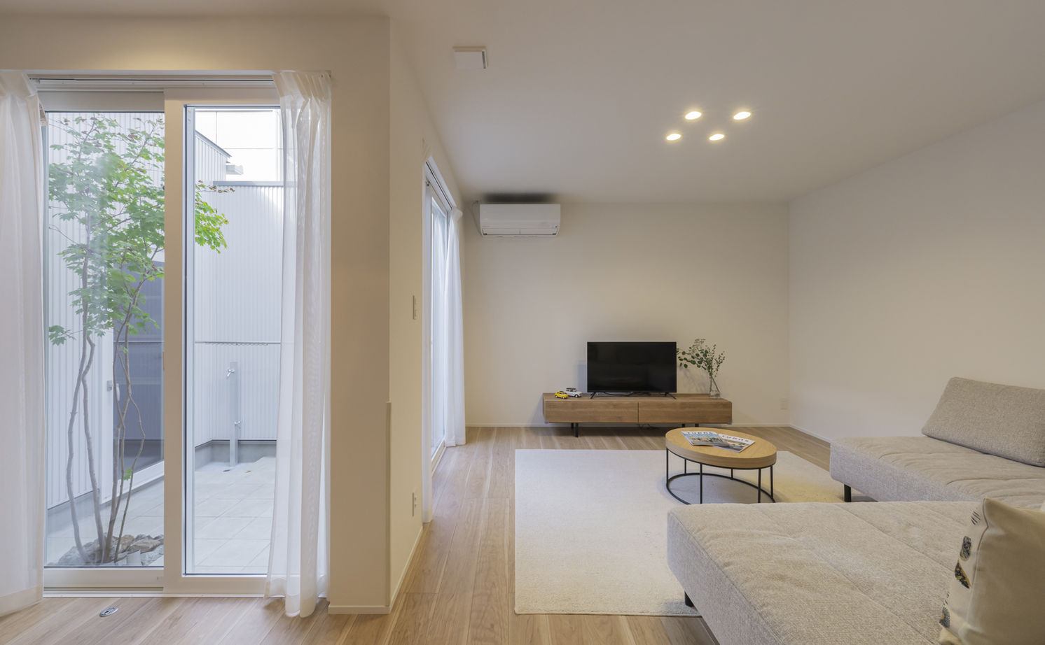 コラボハウス一級建築士事務所 2000万円台｜藤井寺市｜土地探し｜間取り図｜カーテンなしで開放的に暮らせる、中庭のある家の建築実例画像5