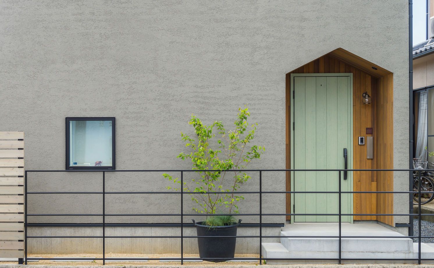 コラボハウス一級建築士事務所 2000万円台｜間取り図｜狭小地｜敷地22坪。めざしたのは、ヨーロッパの街角に佇むレトロなアパートメントの建築実例画像10