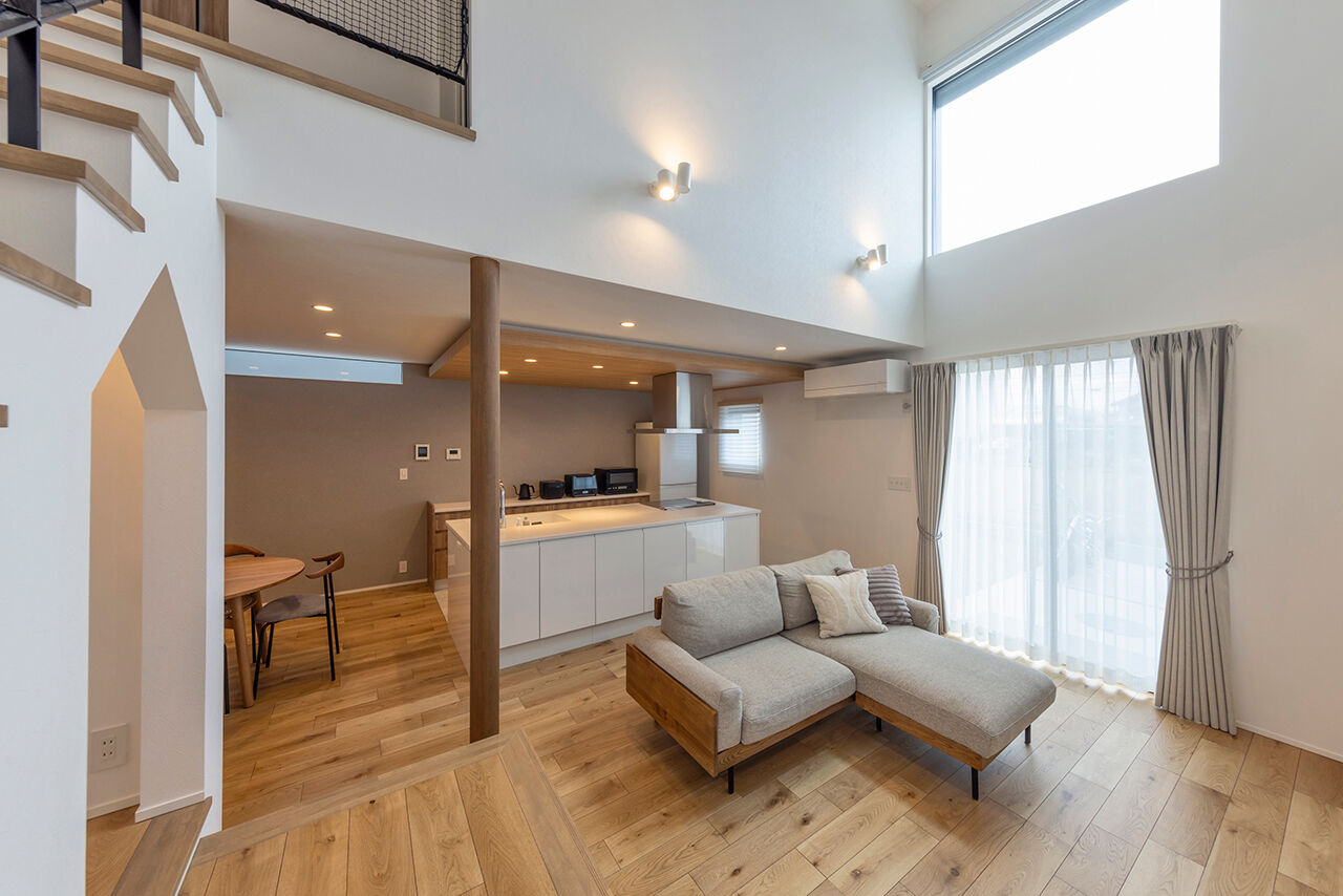 ロジックハウス 【羽島市｜総2階建て｜30坪台｜2000万円台】真四角の間取りで土地をフル活用！吹抜けリビングが開放的な家の建築実例画像2