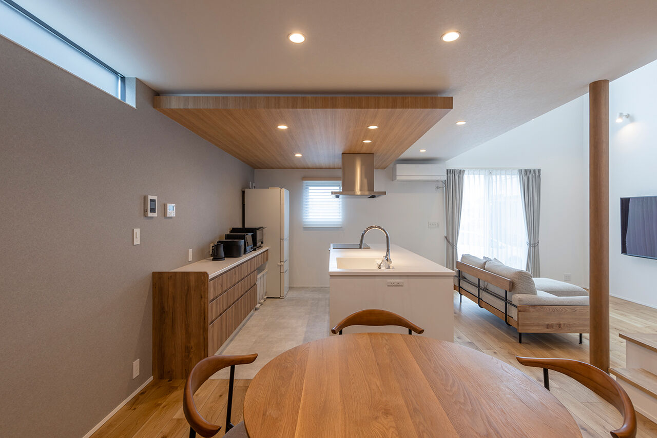 ロジックハウス 【羽島市｜総2階建て｜30坪台｜2000万円台】真四角の間取りで土地をフル活用！吹抜けリビングが開放的な家の建築実例画像4