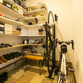 ネクストハウスデザイン 平屋でも2階建てでもない。広すぎず狭すぎないちょうどよさで、どこにいても家族の気配を感じられる住まいの建築実例画像6