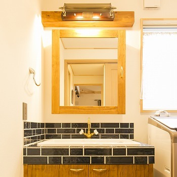 ネクストハウスデザイン 平屋でも2階建てでもない。広すぎず狭すぎないちょうどよさで、どこにいても家族の気配を感じられる住まいの建築実例画像7