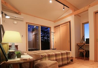 ネクストハウスデザイン 外を身近に感じる平屋の良さを取り入れた住まい。家でアウトドアライフを楽しみ、日常にワクワクを！の建築実例画像8