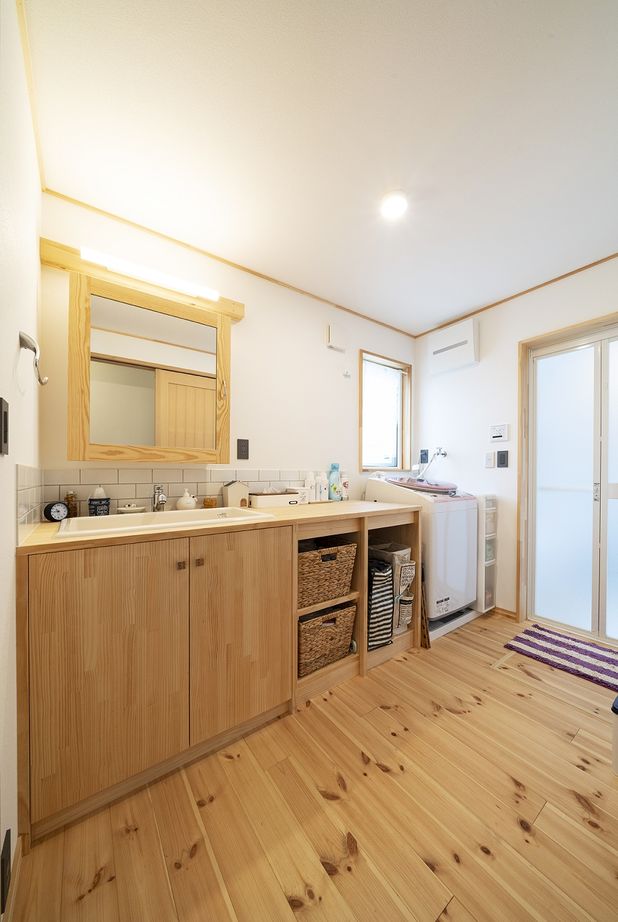 ネクストハウスデザイン 緑あふれる展望リビングの家の建築実例画像7