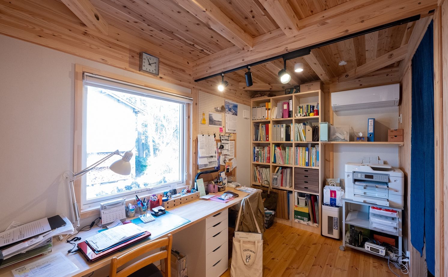 ネクストハウスデザイン 里山の風景に溶け込む大らかな平屋暮らしの建築実例画像7