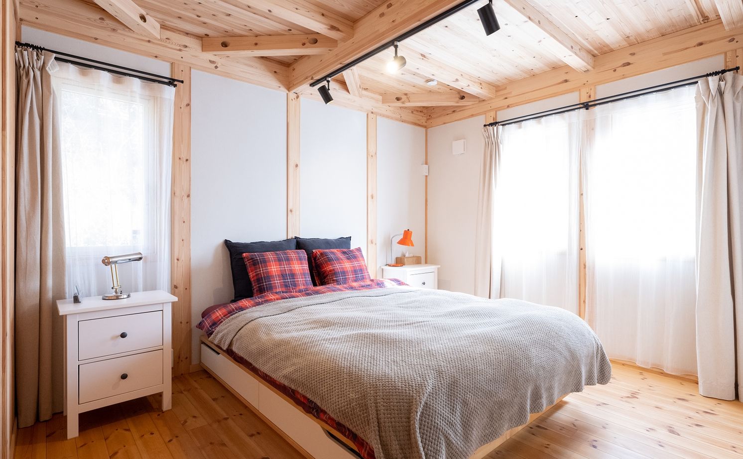 ネクストハウスデザイン 里山の風景に溶け込む大らかな平屋暮らしの建築実例画像9