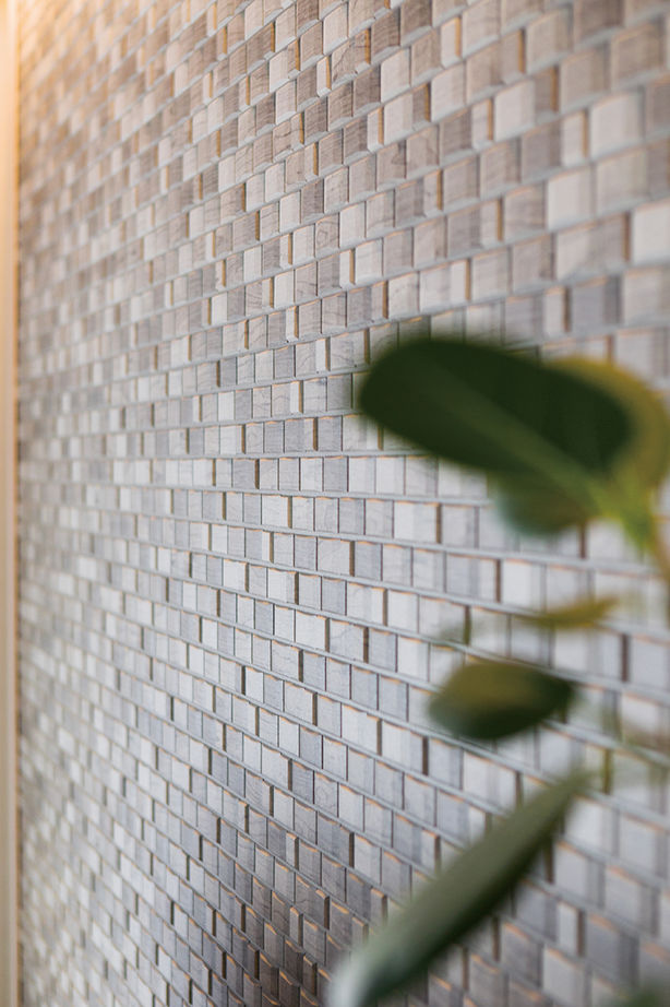 イワタ建設 【ラグジュアリー/2000万円台/40坪台/間取り】ホテルライクな28畳のLDK。大空間を見渡すステージキッチンの建築実例画像10