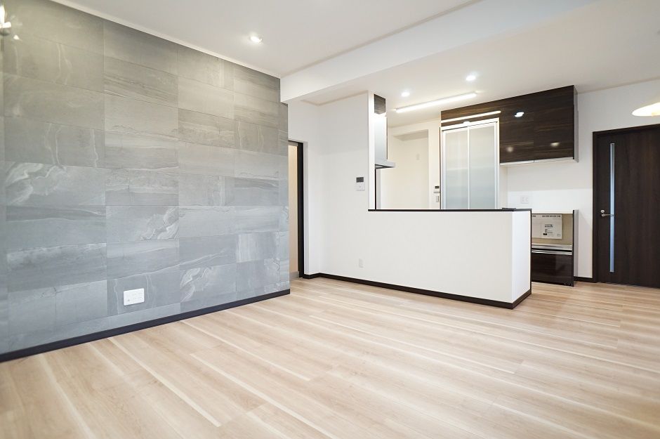 イワタ建設 【ガレージ/3000万円台/60坪台/間取り】2階リビングで日当たりの不安を解消。ビルトインガレージの邸宅の建築実例画像5