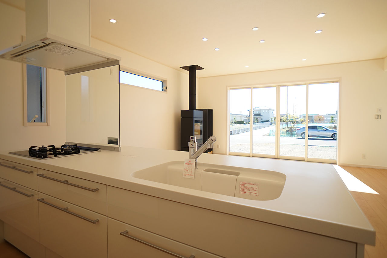 イワタ建設 【平屋/1000万円台/30坪台/間取り】庭とつながる大開口リビング。薪ストーブのある平屋でアウトドアな毎日の建築実例画像5