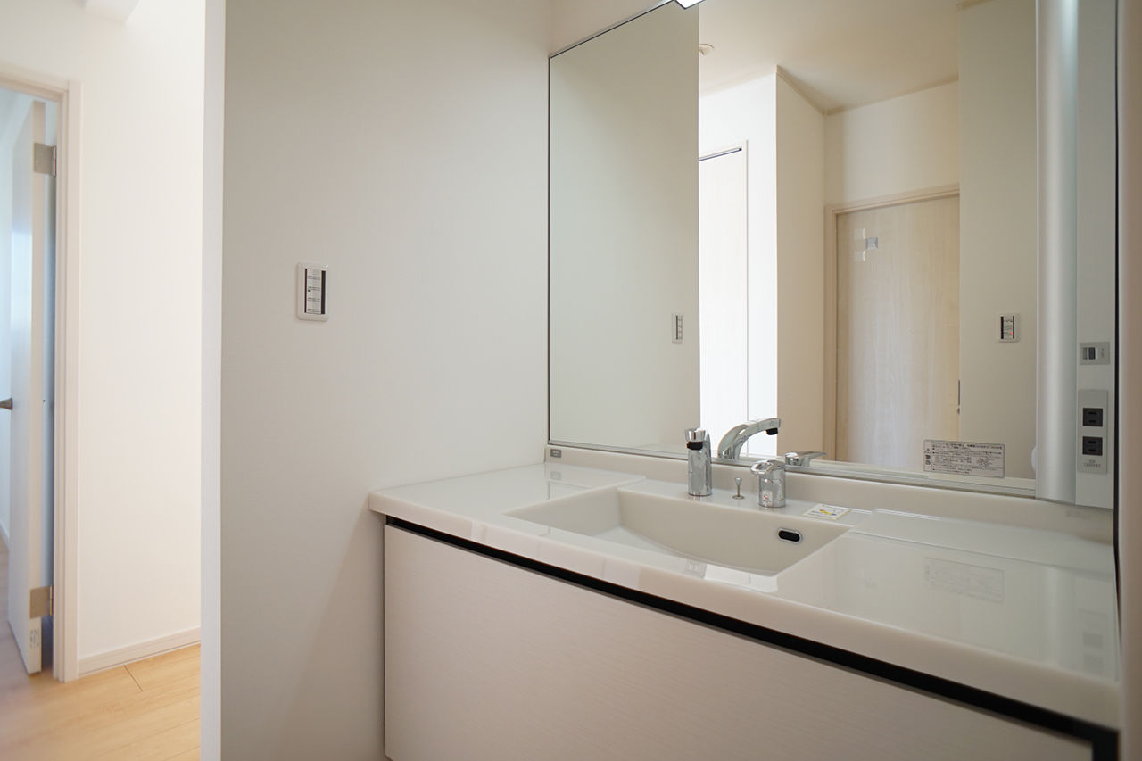 イワタ建設 【平屋/1000万円台/30坪台/間取り】庭とつながる大開口リビング。薪ストーブのある平屋でアウトドアな毎日の建築実例画像6