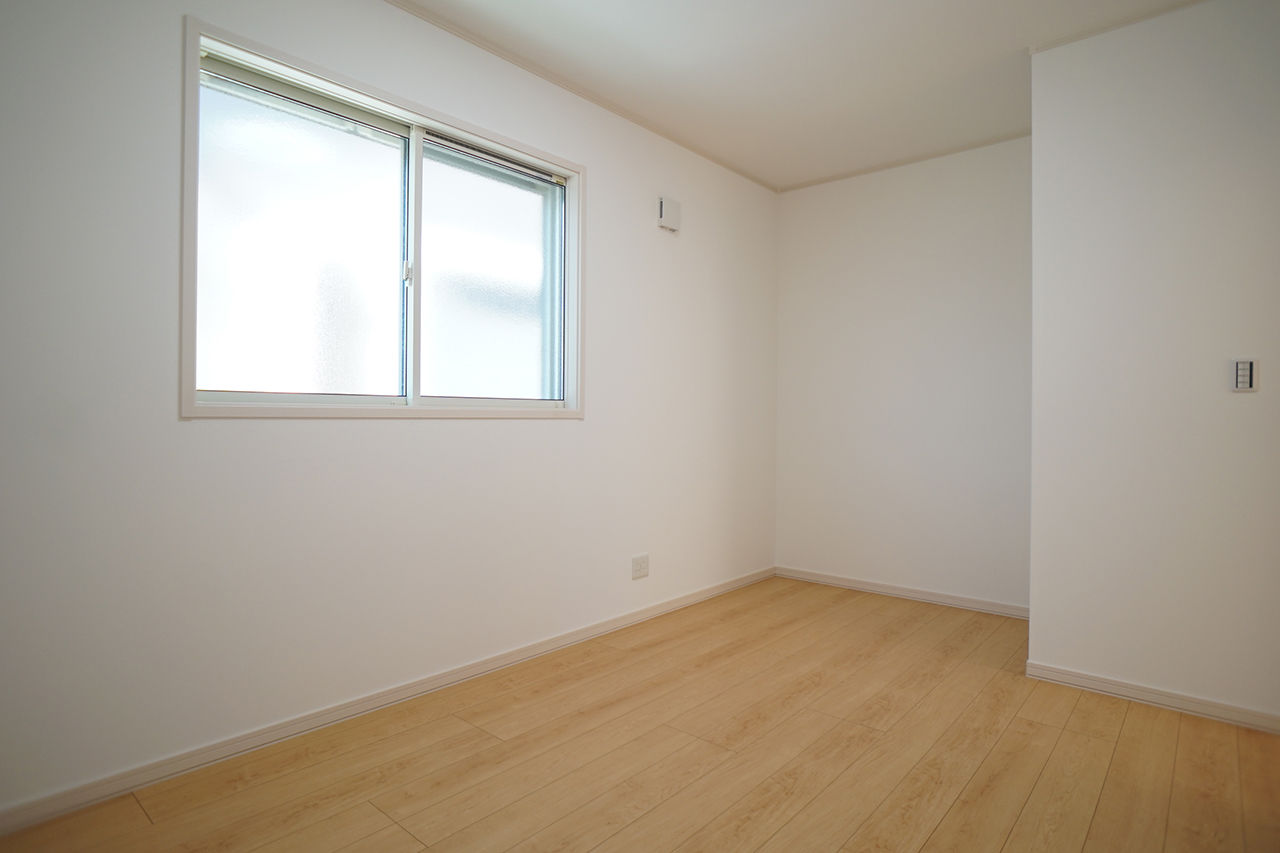 イワタ建設 【平屋/1000万円台/30坪台/間取り】庭とつながる大開口リビング。薪ストーブのある平屋でアウトドアな毎日の建築実例画像10