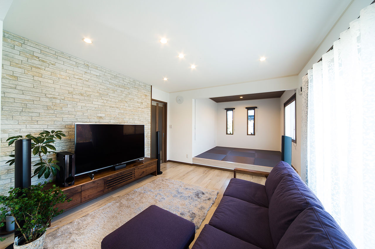 イワタ建設 【ナチュラル/2000万円台/40坪台/間取り】リビングも個室も南向き。明るく外とのつながりもデザインした家の建築実例画像5