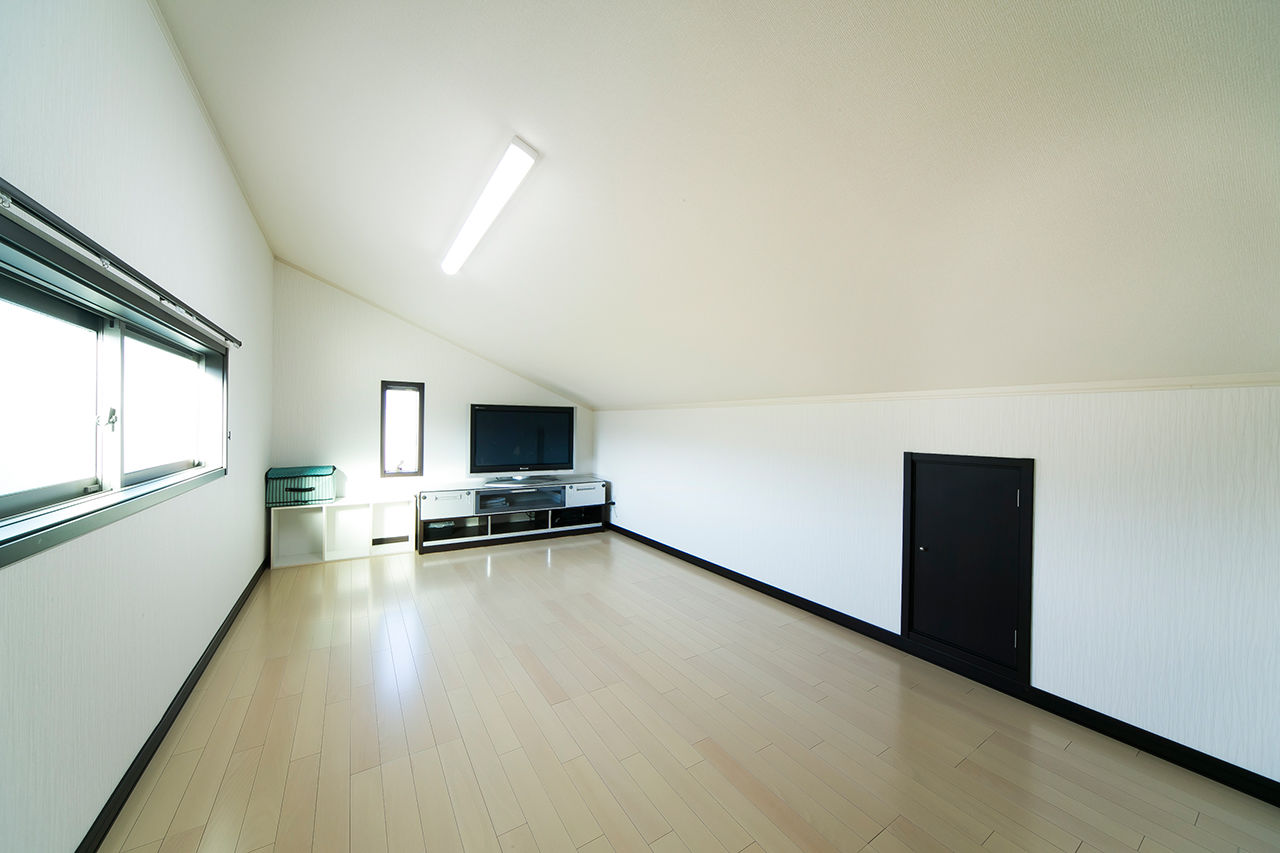 イワタ建設 【ナチュラル/2000万円台/40坪台/間取り】リビングも個室も南向き。明るく外とのつながりもデザインした家の建築実例画像9