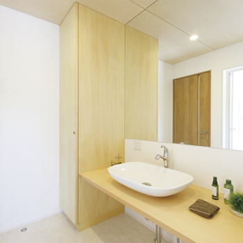 オオトリ建設 出来上がりのオシャレさに全員が感動！光・風・緑を取り入れ家族５人がノビノビ暮らせる開放的な家にの建築実例画像6