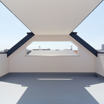 オオトリ建設 出来上がりのオシャレさに全員が感動！光・風・緑を取り入れ家族５人がノビノビ暮らせる開放的な家にの建築実例画像10