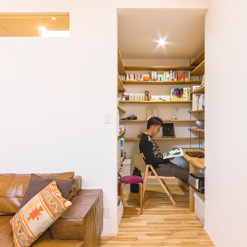 オオトリ建設 「何屋さん？」と聞きたくなる和モダンな外観。平屋風なのに天井高最大4ｍで開放的！空を身近に感じる家の建築実例画像8