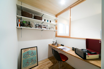 オオトリ建設 【インナーガレージ×西海岸風】かっこよくて、家事ラク＆子育てしやすい工夫が満載な西海岸テイストの家の建築実例画像8