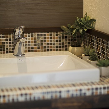 あいホーム。石塚工務店 【平屋/1585万円/間取り図有】こだわりも予算も妥協なし。無垢材や中庭に癒される平屋の建築実例画像6